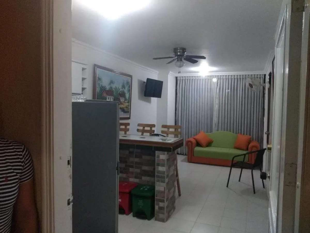 Διαμέρισμα Acogedor Apartamento A 15 Metros Del Mar Σάντα Μάρτα